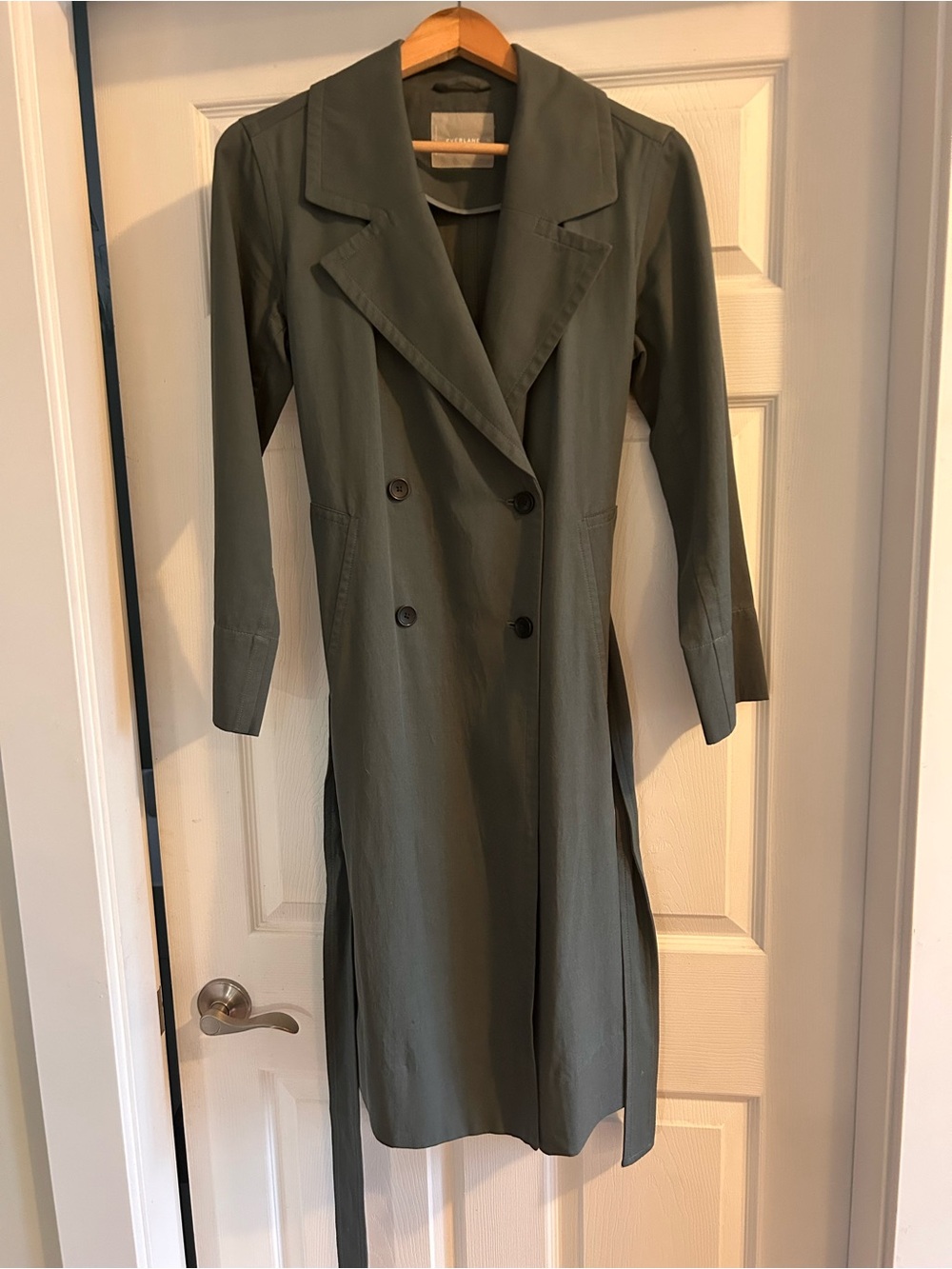 Everlane Draped Trench Coat NWOT

Lyocell & Cotton